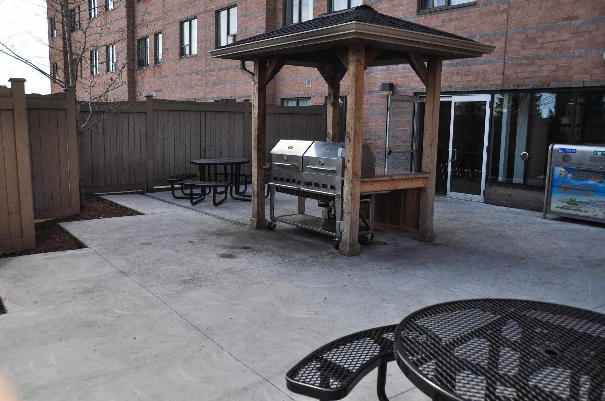 Residence & Conference Centre - Kitchener-Waterloo Luaran gambar
